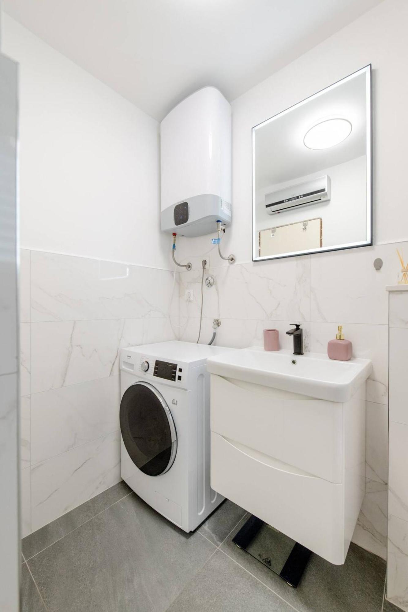 Apartman Jam Lejlighed Solin Eksteriør billede